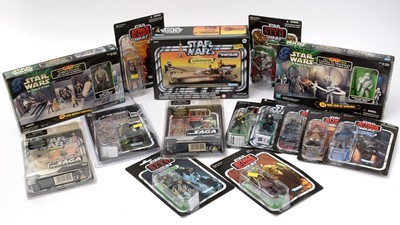 Lot 172 - Star Wars Hasbro Kenner Vintage and Saga Collection figures and other items