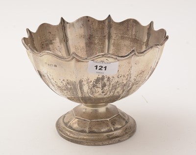 Lot 121 - A silver bowl, makers mark worn, Birmingham 1910