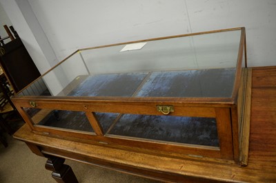 Lot 36 - An early 20th century mahogany table top display cabinet.