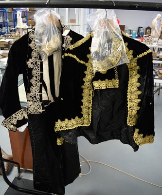 Lot 551 - A late Victorian lady's winter bodice, and further items of costume.