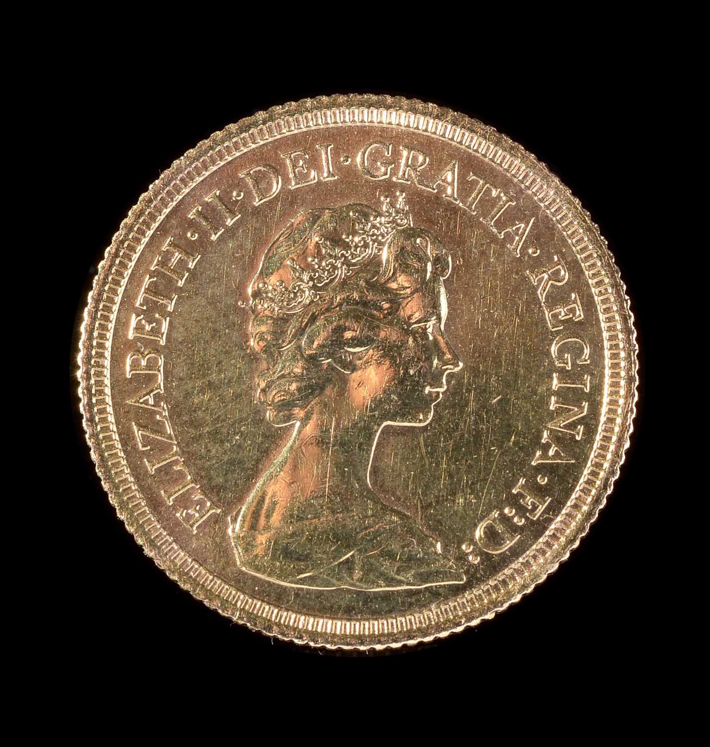 Lot 148 - Elizabeth II (1958-) gold Sovereign 1979.