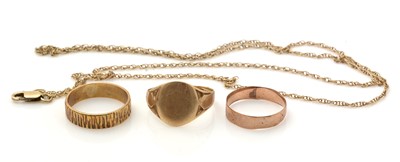 Lot 259 - 9ct gold jewellery items