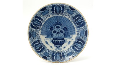 Lot 915 - Dutch delft peacock pattern charger
