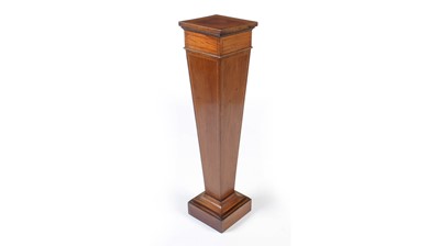 Lot 1252 - An Edwardian mahogany and satinwood banded pedestal.