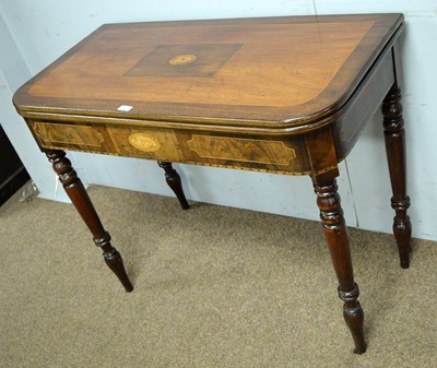 Lot 2 - A George III inlaid and mahogany banded gateleg tea table