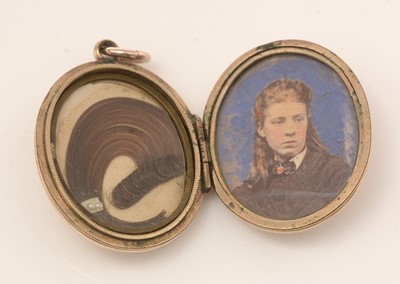 Lot 154 - A selection of jewellery