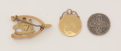Lot 155 - Two Georgian coins and an Australian brooch