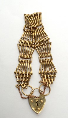 Lot 118 - A 9ct yellow gold gate link bracelet