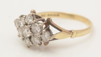 Lot 431 - A diamond ring