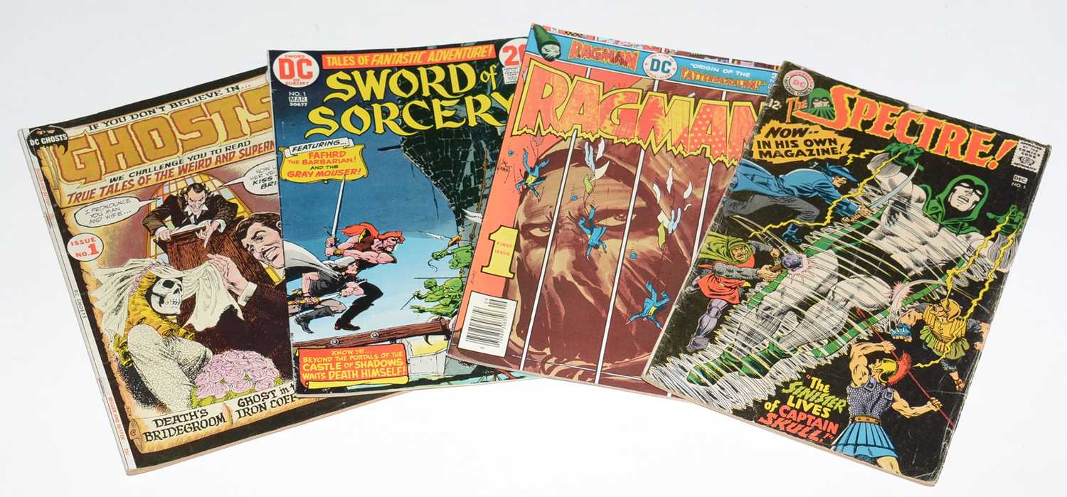 Lot 434 - DC Comics.