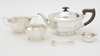 Lot 563 - A George VI silver tea service, by Addie Brothers