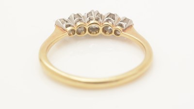 Lot 445 - A five stone diamond ring