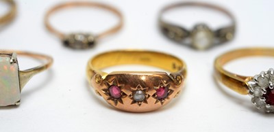 Lot 150 - A selection of gold rings, set various gemstones