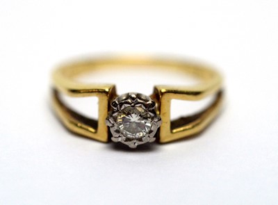 Lot 188 - A single stone diamond ring