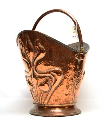 Lot 265 - An Art Nouveau copper coal skuttle