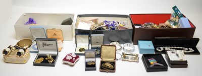 Lot 207 - A collection of costume jewellery.