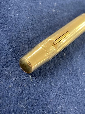 Lot 167 - A gold mounted Dinkie Conway Stewart fountain pen.
