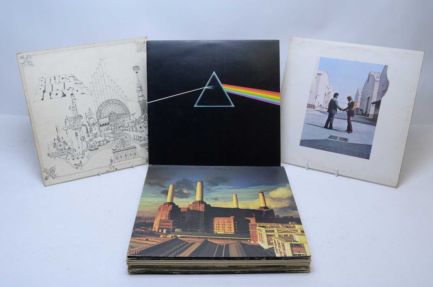 Lot 212 - 12 Pink Floyd LPs