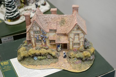 Lot 247 - Lilliput Lane collectible musical and other architectural sculptures