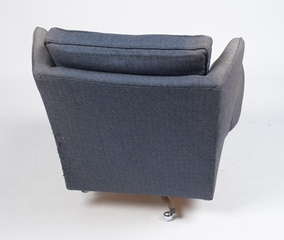 Lot 394 - A mid Century swivel armchair.