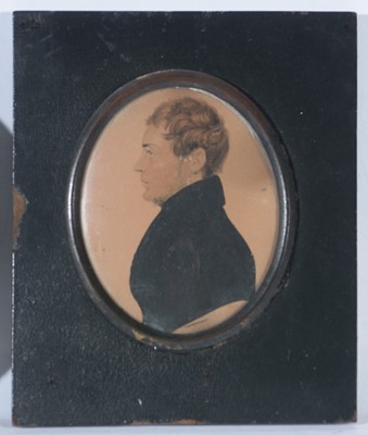 Lot 21 - 18th and 19th Century - Portrait Miniatures | mixed media