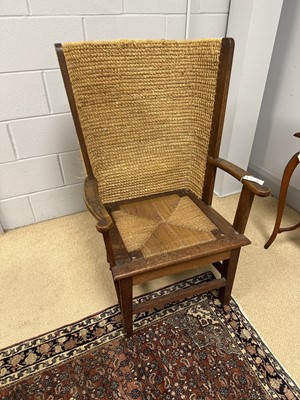 Lot 29 - An 20th Century oak Orkney chair.