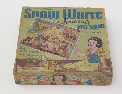 Lot 334 - Walt Disney's Snow White and the Seven Dwarfs collectibles