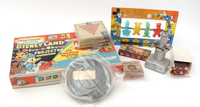 Lot 342 - A selection of Walt Disney collectables