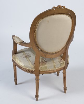 Lot 13 - A 19th Century giltwood fauteuil en bergere, and a fauteuil a la reine.