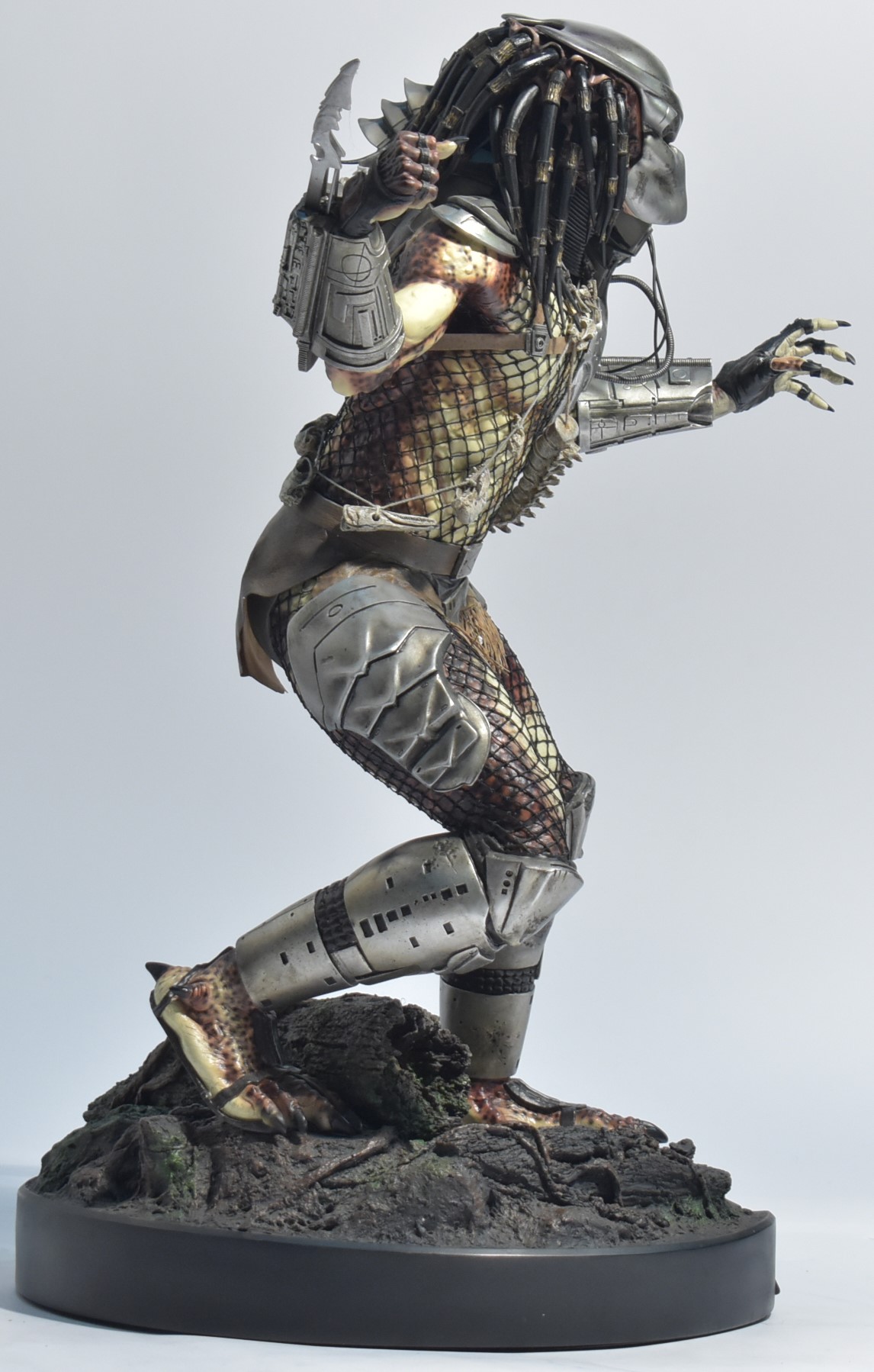 Lot 51 - Sideshow Collectibles: Predator 1:4 scale