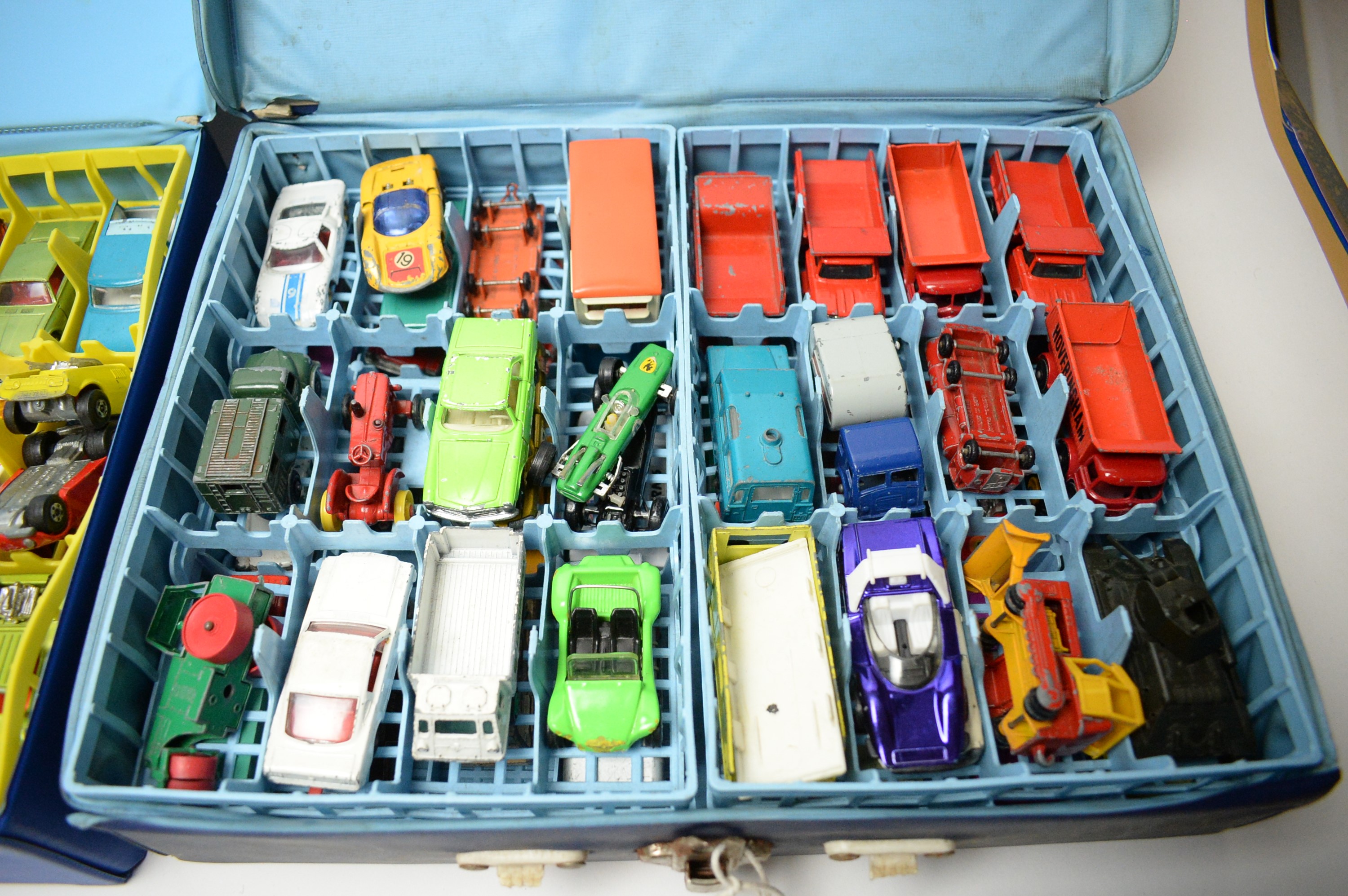 Matchbox superfast cheap collectors carrying case