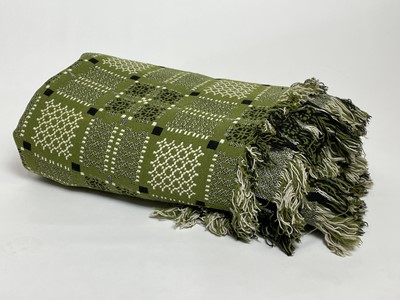 Lot 844 - A traditional Welsh large woven blanket in moss green