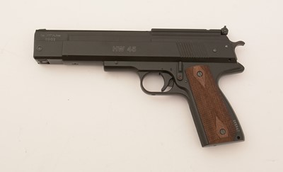 Lot 776 - A Weihrauch HW45 air pistol