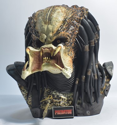 Lot 52 - Sideshow Collections Predator: Predator Bust
