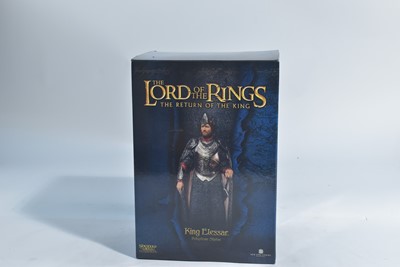 Lot 271 - Sideshow Weta Collectibles: The Lord of the Rings King Elessar polystone statue