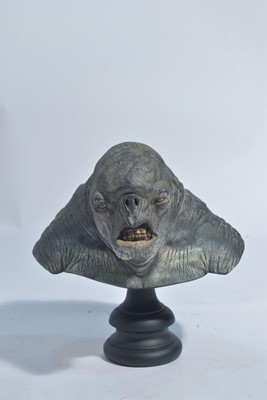 Lot 287 - Sideshow Weta Collectibles: The Lord of the Rings, The Cave Troll polystone bust