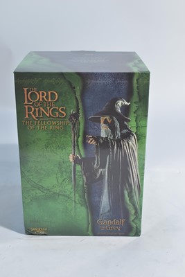 Lot 289 - Sideshow Weta Collectibles: The Lord of the Rings, Gandalf the Grey polystone figure