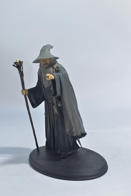 Lot 289 - Sideshow Weta Collectibles: The Lord of the Rings, Gandalf the Grey polystone figure