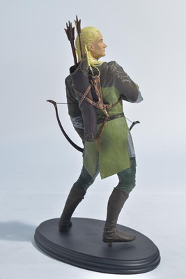 Lot 308 - Sideshow Weta Collectibles: The Lord of the Rings, Legolas Greenleaf polystone figure