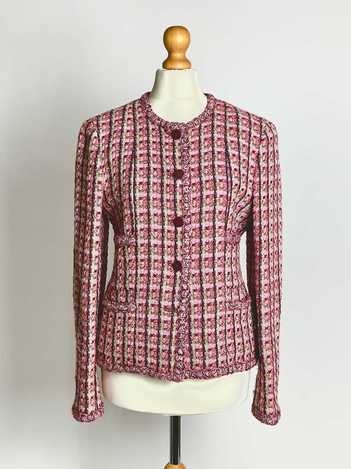Lot 854 - A Chanel tweed jacket