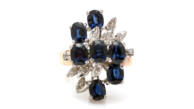 Lot 470 - A sapphire and diamond dress ring