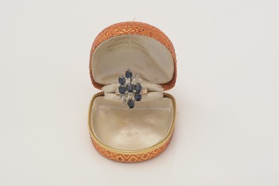 Lot 479 - A sapphire and diamond dress ring