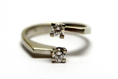 Lot 162 - A diamond ring