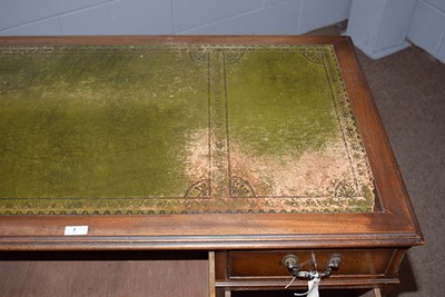 Lot 7 - A Georgian style reproduction mahogany pedestal desk.