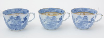 Lot 700 - Herculaneum Liverpool part tea and coffee service