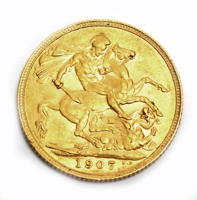 Lot 104 - An Edward VII gold sovereign, 1907