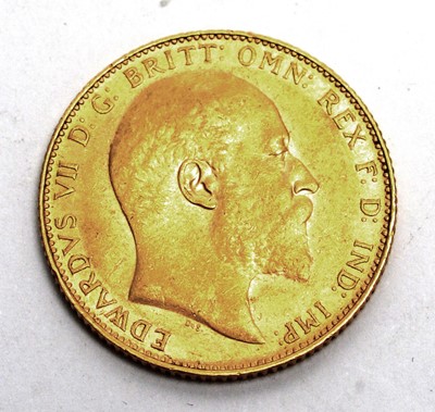 Lot 104 - An Edward VII gold sovereign, 1907