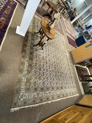 Lot 94 - Qum carpet