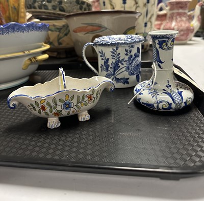 Lot 288 - Ceramic planters and other items