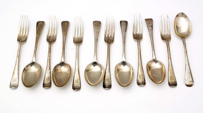Lot 607 - A set of six Edward VII silver dessert forks and spoons, by Josiah Williams & Co
